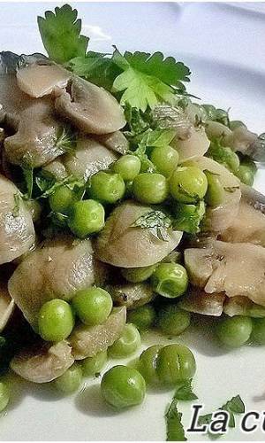 Funghi champignon e piselli