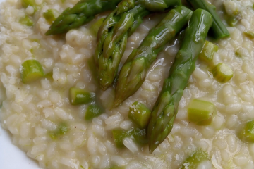 Risotto agli asparagi - la ecucinapugliese