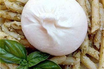 Pasta al pesto e burrata - la cucina pugliese