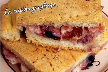 Focaccia ripiena salentina - una ricetta facile da preparare e tanto sfiziosa. Ecco la ricetta!